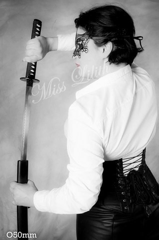 miss lilith dominatrice maitresse sm